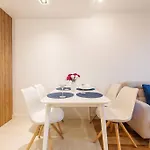 Apartment Rondo Onz P&o Serviced *